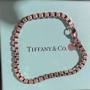 SOLD ON MERCARI🛑Tiffany & Co Venetian bracelet